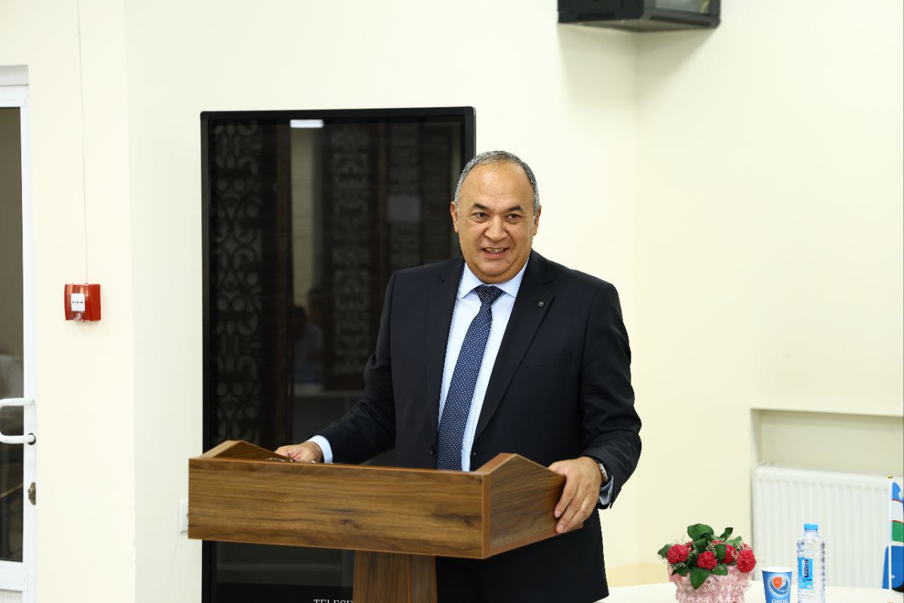 Ota-onalar bilan uchrashuvlar davom etmoqda