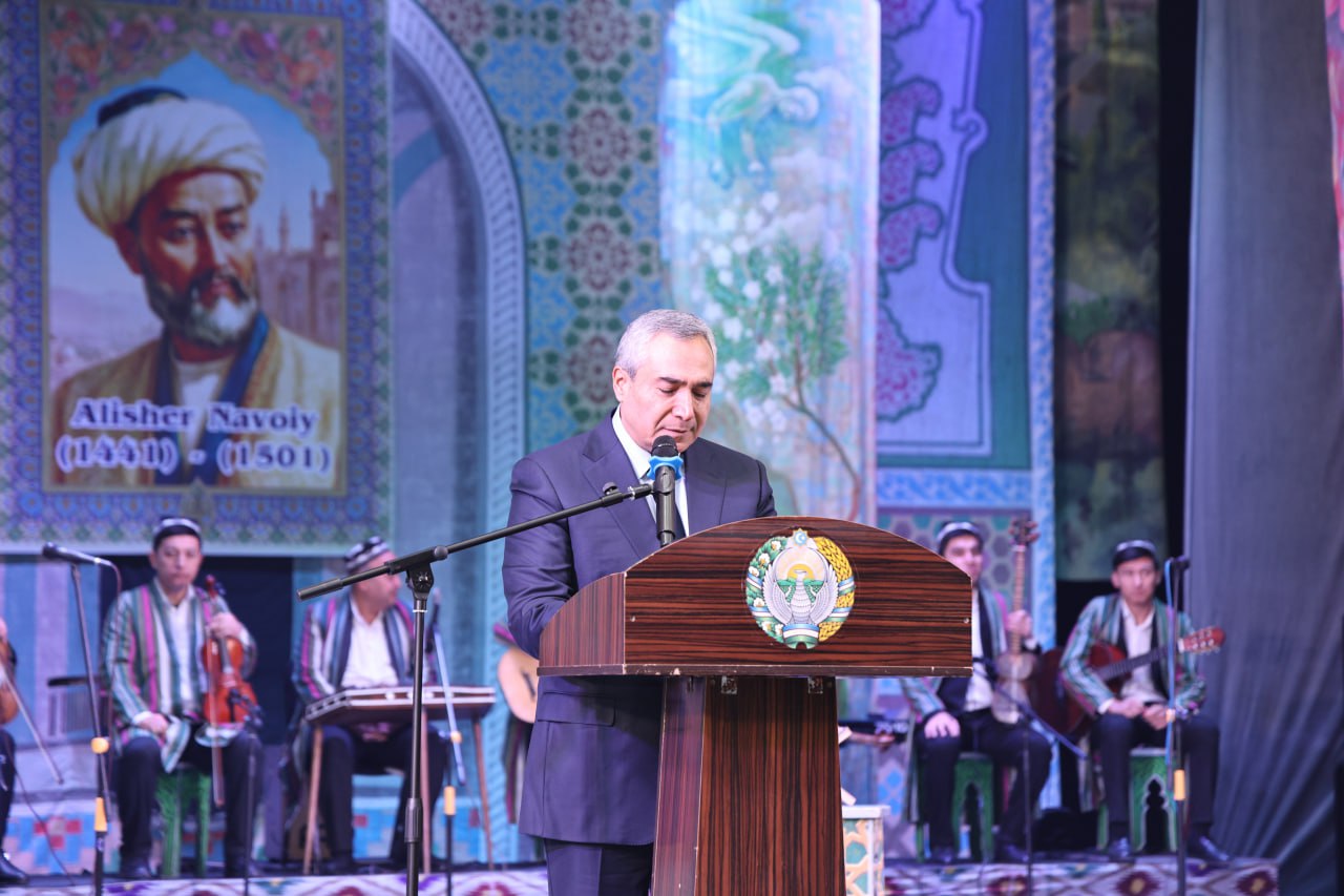Alisher Navoiy tavalludining 585 yilligi keng nishonlandi