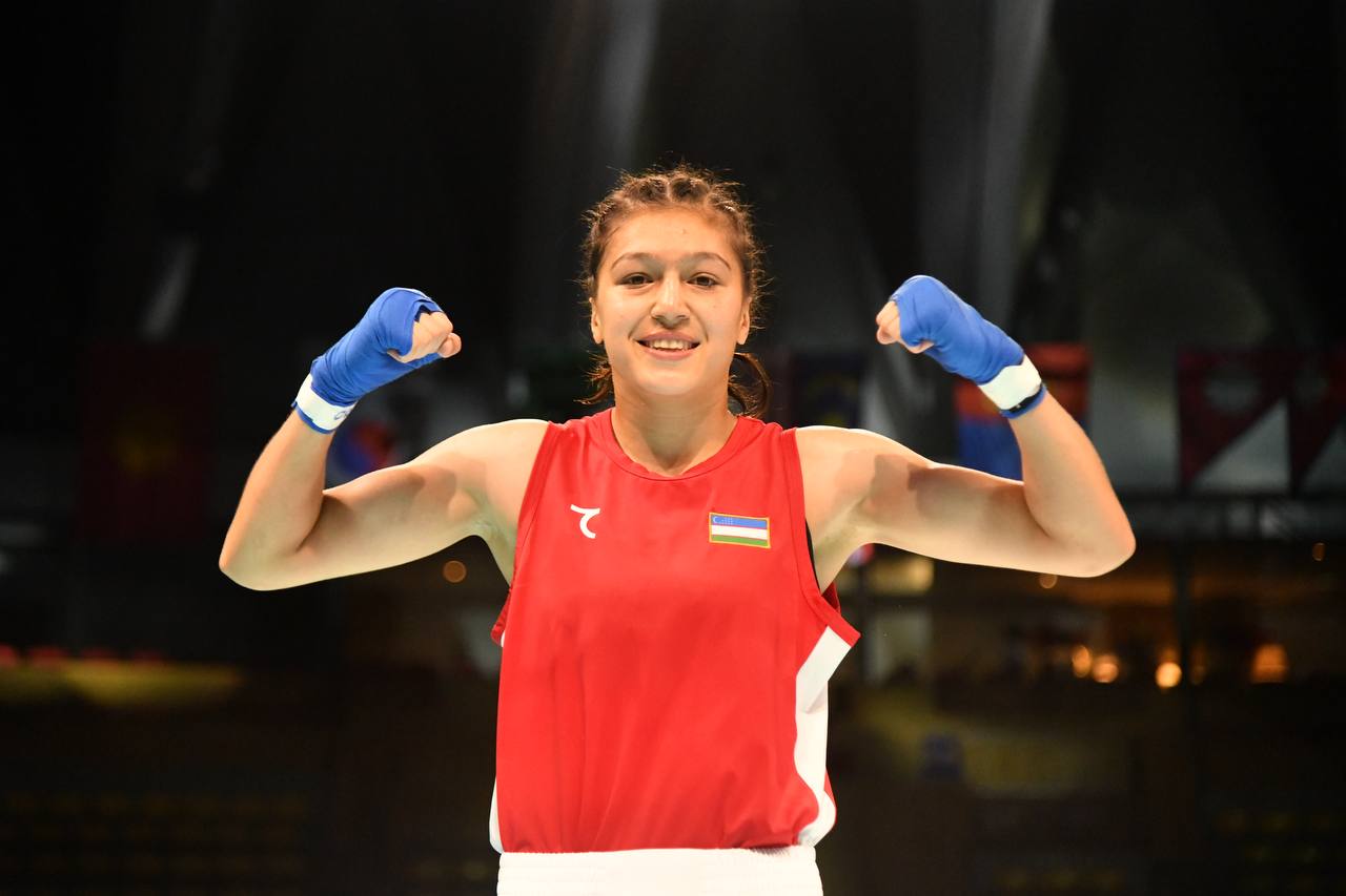 Qoʻqon DU talabasi Liverpulda gʻalaba qozonib, chorak finalga chiqdi