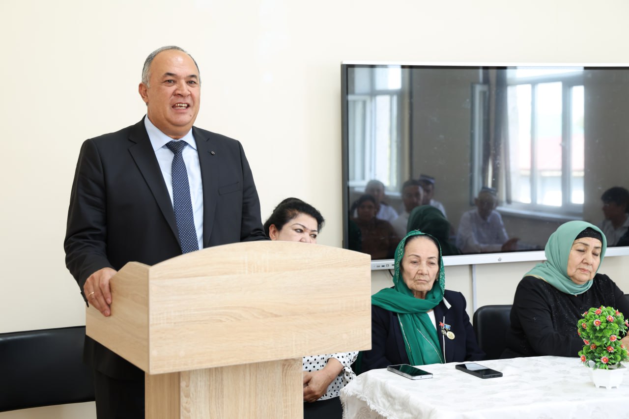 Ota-onalar va universitet: kelajak uchun hamkorlik